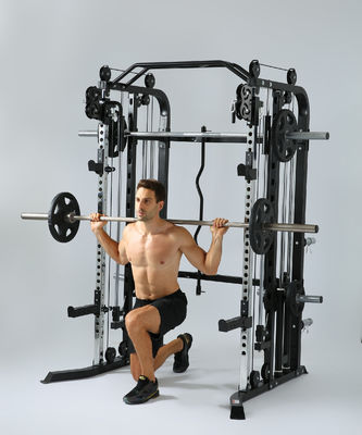 Κόκκινος πολυλειτουργικός εκπαιδευτής Smith Machine για άνδρες Οικιακό και γυμναστήριο εξοπλισμό προπόνησης